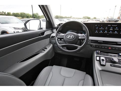 Certified 2025 Hyundai Palisade SEL AWD/4WD image 10