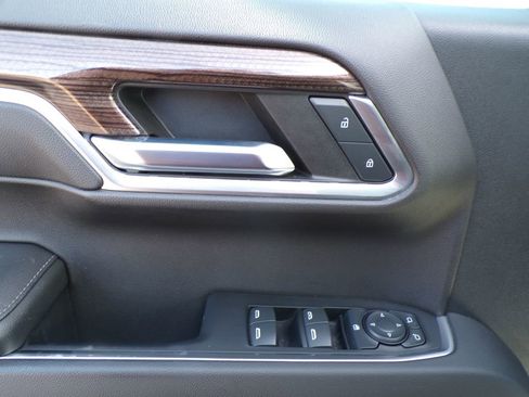 Used 2022 Chevrolet Silverado 1500 LT image 14