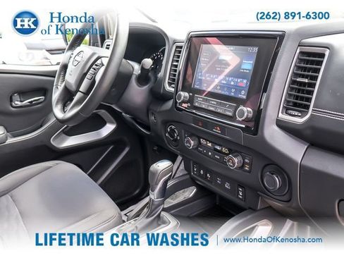 Used 2023 Nissan Frontier SV w/ SV Convenience Package AWD/4WD image 26
