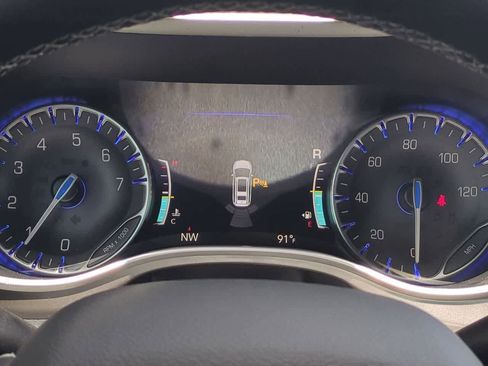 New 2026 Chrysler Voyager LX image 33