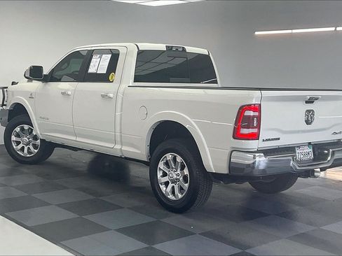 Used 2022 RAM 3500 Laramie AWD/4WD image 10