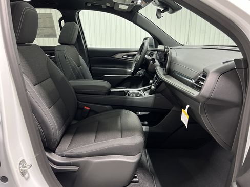 New 2026 Chevrolet Traverse LT image 30