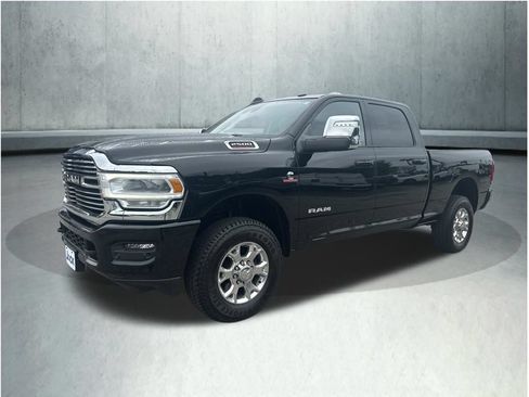 Used 2024 RAM 2500 Laramie w/ Safety Group AWD/4WD image 1