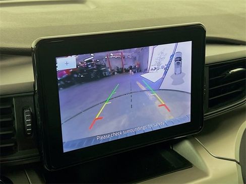 Used 2022 Ford Explorer XLT image 13