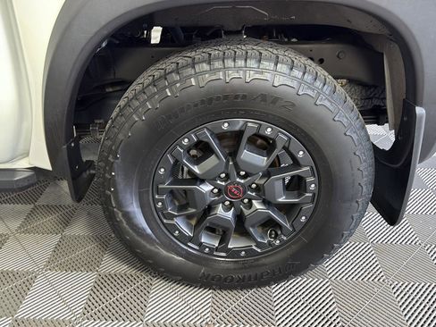 Used 2023 Nissan Frontier PRO-4X w/ Pro-4X Premium Package AWD/4WD image 16