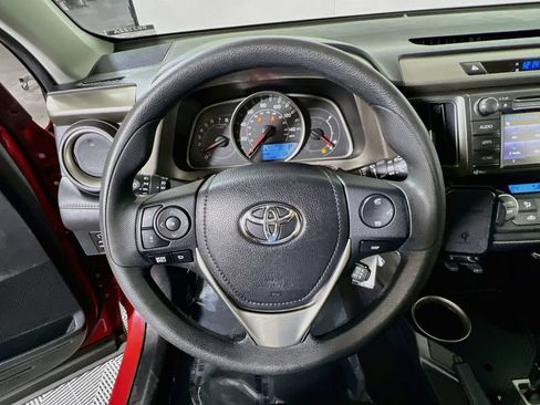 Used 2014 Toyota RAV4 XLE AWD/4WD image 10
