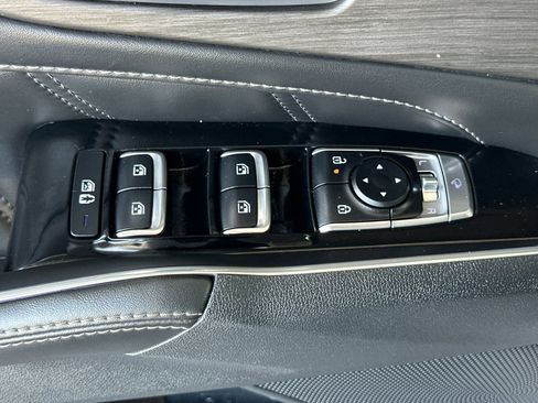 Used 2024 Kia Sorento SX AWD/4WD image 13