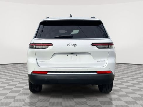 Used 2025 Jeep Grand Cherokee L Laredo image 7