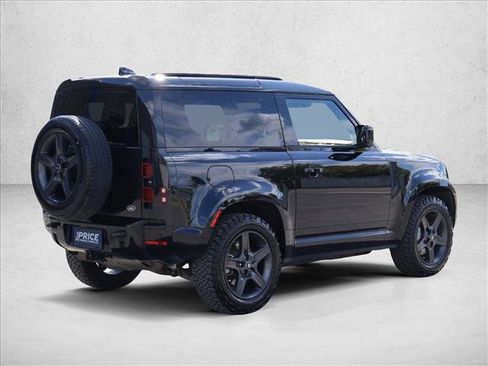 Used 2023 Land Rover Defender 90 X-Dynamic SE AWD/4WD image 5