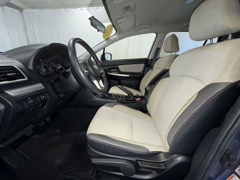 Used 2017 Subaru Crosstrek 2.0i Premium AWD/4WD image 11