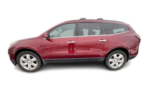 Used 2016 Chevrolet Traverse LT w/ Style and Technology Package image 2