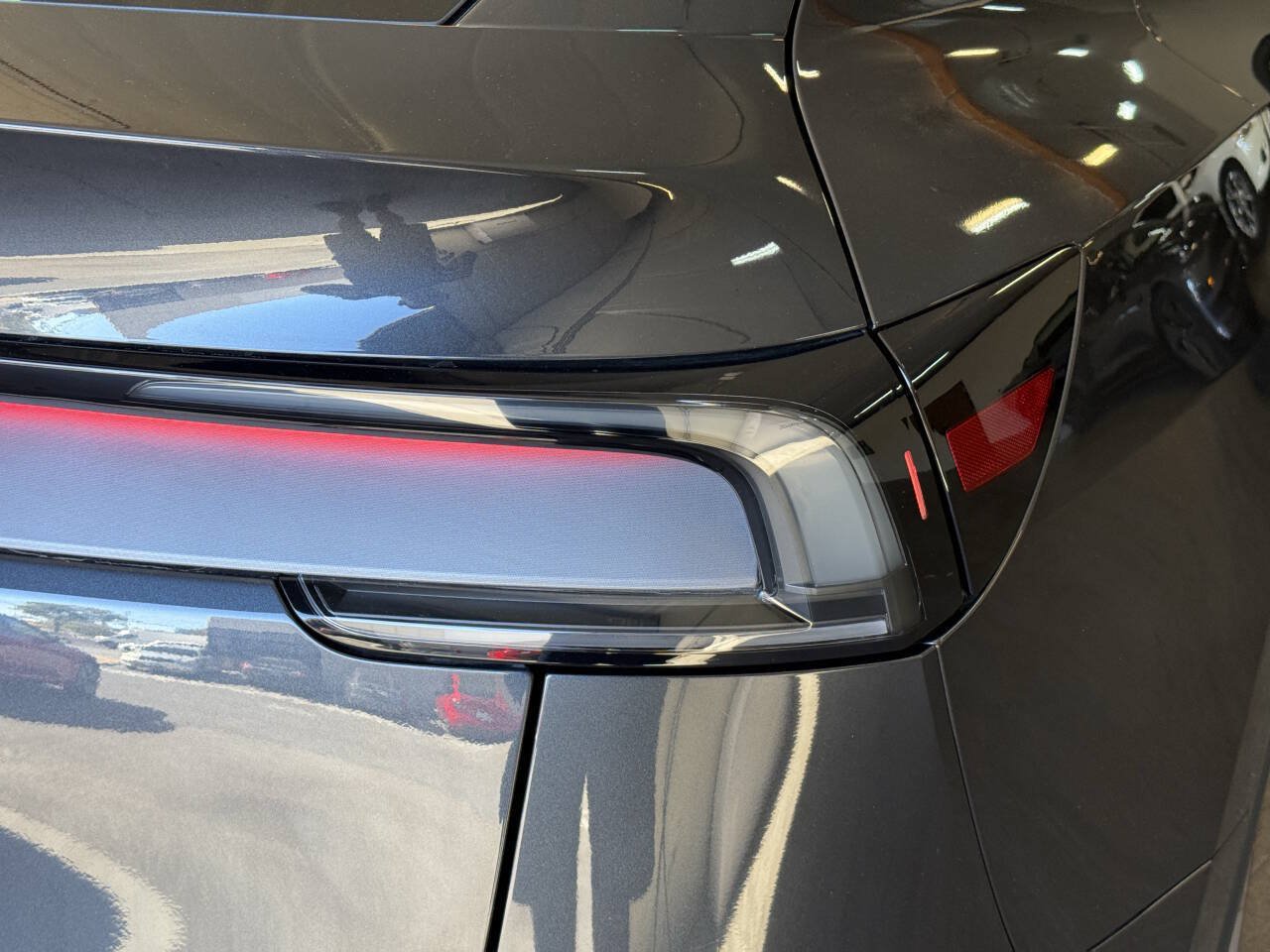 Used 2026 Tesla Model Y Long Range AWD/4WD image 40