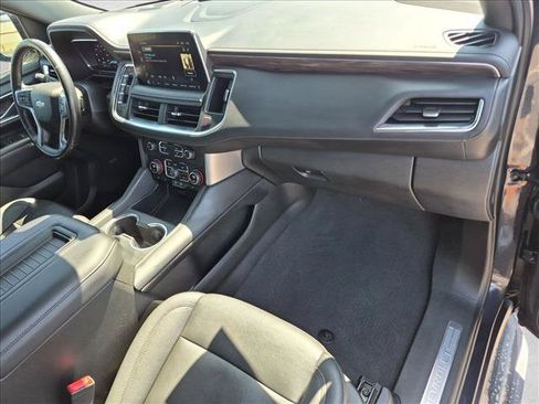 Used 2022 Chevrolet Tahoe LT w/ Luxury Package AWD/4WD image 30