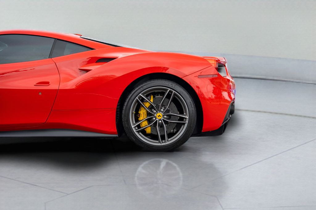 Used 2016 Ferrari 488 GTB RWD image 40