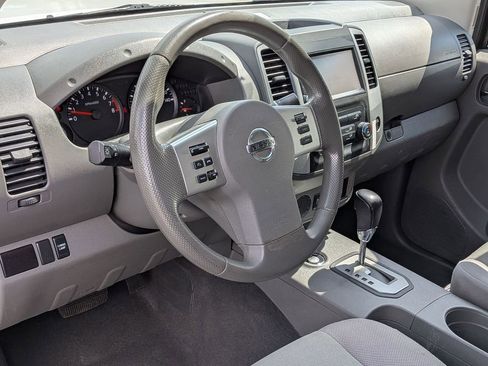 Used 2020 Nissan Frontier S RWD image 10