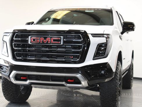 New 2026 GMC Yukon AT4 w/ AT4 Premium Package AWD/4WD image 4