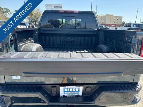 New 2026 Chevrolet Silverado 1500 ZR2 image 25