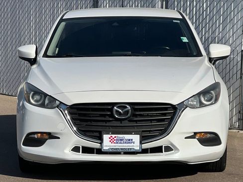 Used 2017 MAZDA MAZDA3 Touring FWD image 6