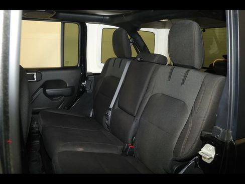 Used 2023 Jeep Wrangler Unlimited w/ Convenience Group AWD/4WD image 26