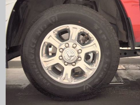 Used 2026 RAM 2500 Big Horn AWD/4WD image 13