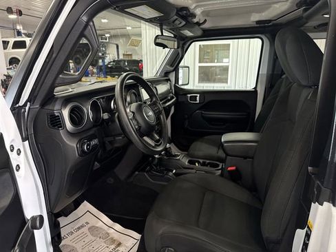 Used 2021 Jeep Wrangler Sport AWD/4WD image 18