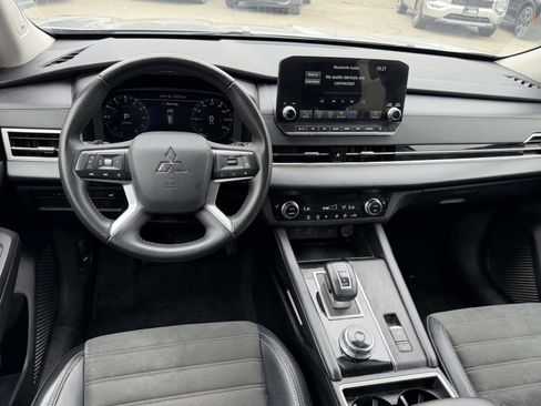 Used 2024 Mitsubishi Outlander FWD image 7