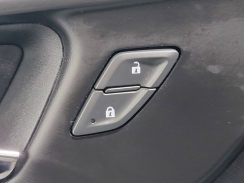 Used 2023 Chevrolet Malibu LT image 27