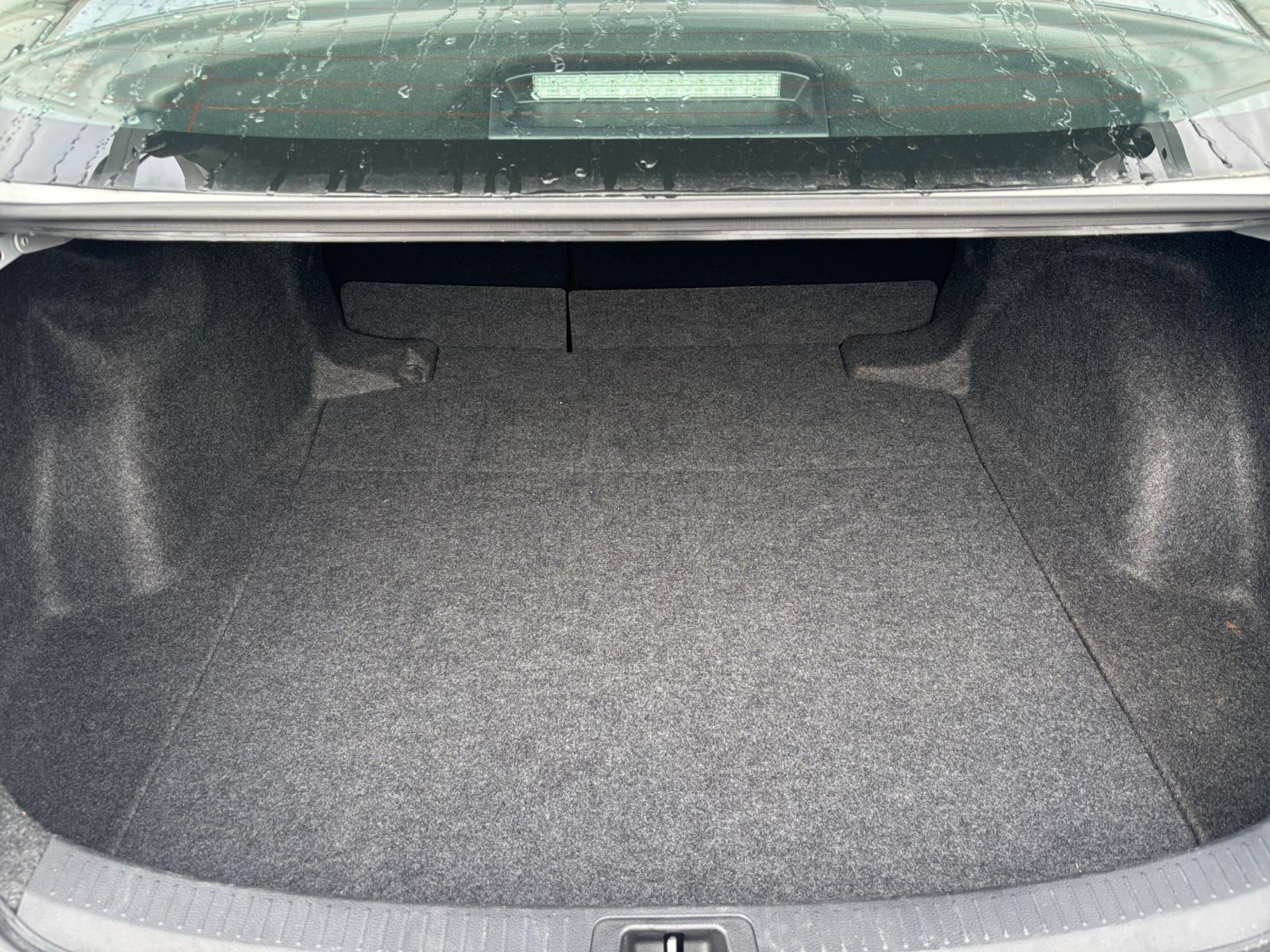 Used 2025 Toyota Corolla LE FWD image 29