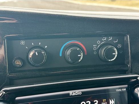 Used 2022 Chevrolet Express 2500 w/ Enhanced Convenience Package image 27