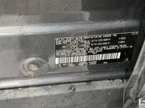 Used 2025 Toyota RAV4 LE AWD/4WD image 12