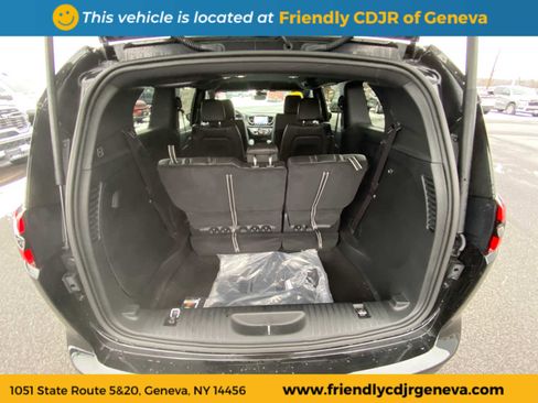 New 2026 Chrysler Pacifica Select image 14