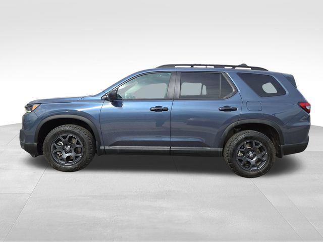 Used 2026 Honda Pilot TrailSport image 11