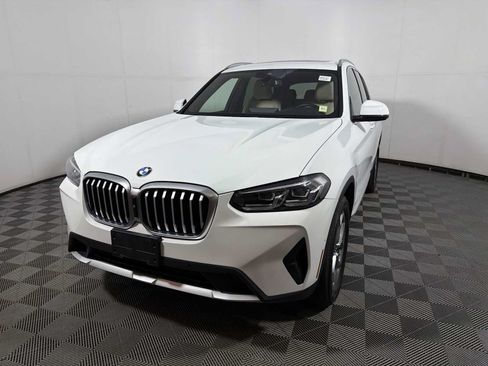 Used 2023 BMW X3 xDrive30i w/ Premium Package AWD/4WD image 3