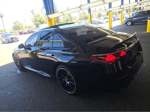 Used 2025 Mercedes-Benz E 53 AMG e 4MATIC Sedan w/ Driver Assistance Package image 4