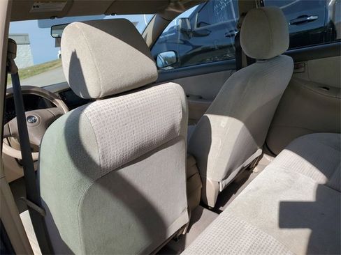 Used 2006 Toyota Corolla CE image 25