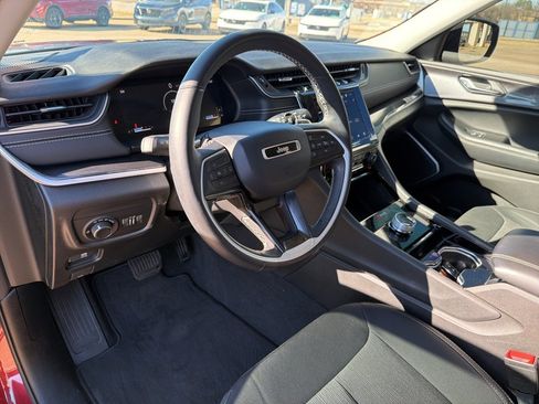 Used 2021 Jeep Grand Cherokee L Laredo w/ Luxury Tech Group I image 14