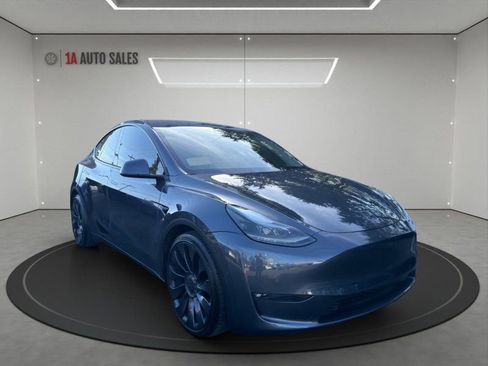 Used 2022 Tesla Model Y Performance image 7
