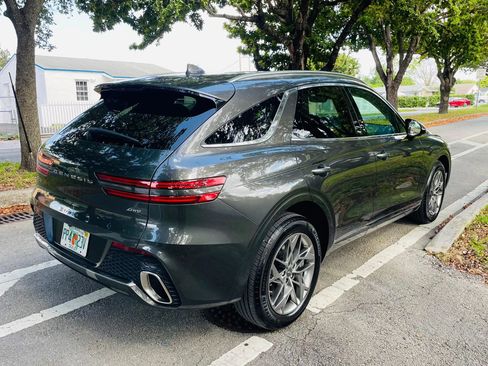 Used 2025 Genesis GV70 2.5T image 5
