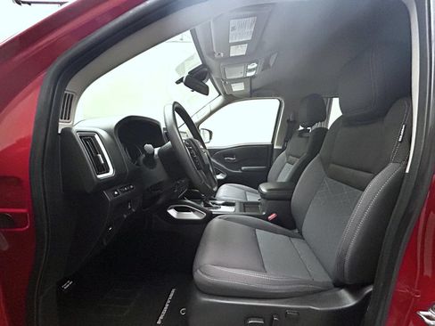 Certified 2025 Nissan Frontier SV w/ SV Convenience Package AWD/4WD image 10