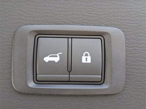 New 2025 Mitsubishi Outlander SE image 14