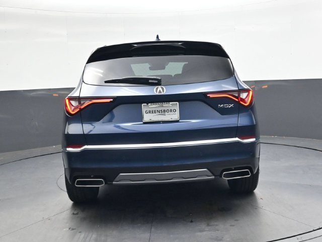 Used 2025 Acura MDX w/ Technology Package FWD image 5