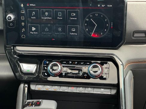 Used 2023 GMC Sierra 1500 AT4 w/ AT4 Premium Package AWD/4WD image 13
