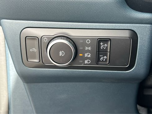Used 2025 Ford Maverick Lobo AWD/4WD image 35