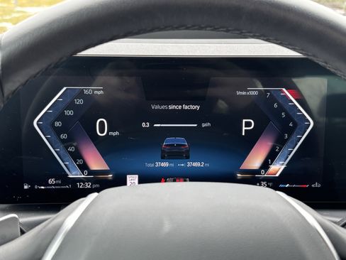 Certified 2023 BMW 330i Sedan w/ Premium Package image 21