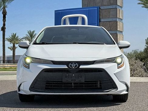 Used 2023 Toyota Corolla LE FWD image 5