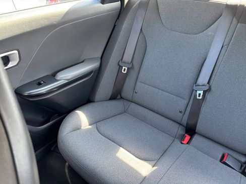 Used 2025 Kia K4 FWD image 37