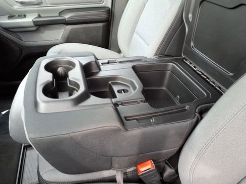 Used 2019 RAM 1500 Big Horn AWD/4WD image 30