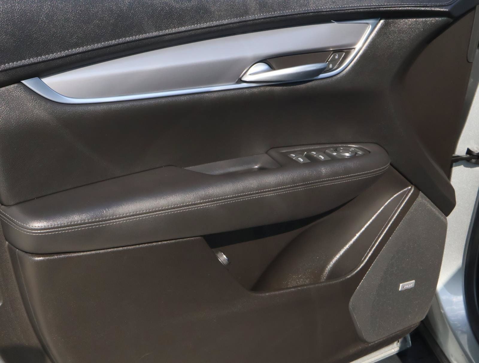 Used 2024 Cadillac XT5 Luxury w/ LPO, Floor Liner Package FWD image 19