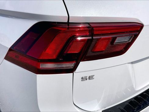 Used 2024 Volkswagen Tiguan SE R-Line image 20