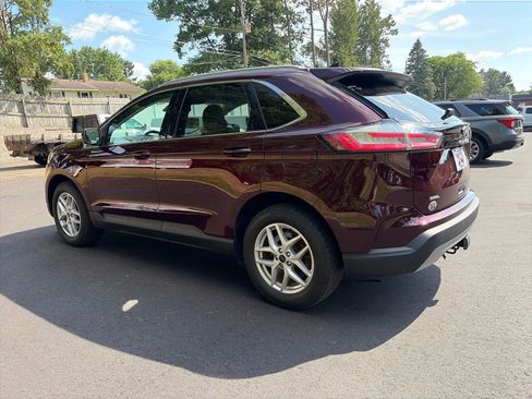 Used 2023 Ford Edge SEL w/ Convenience Package AWD/4WD image 4